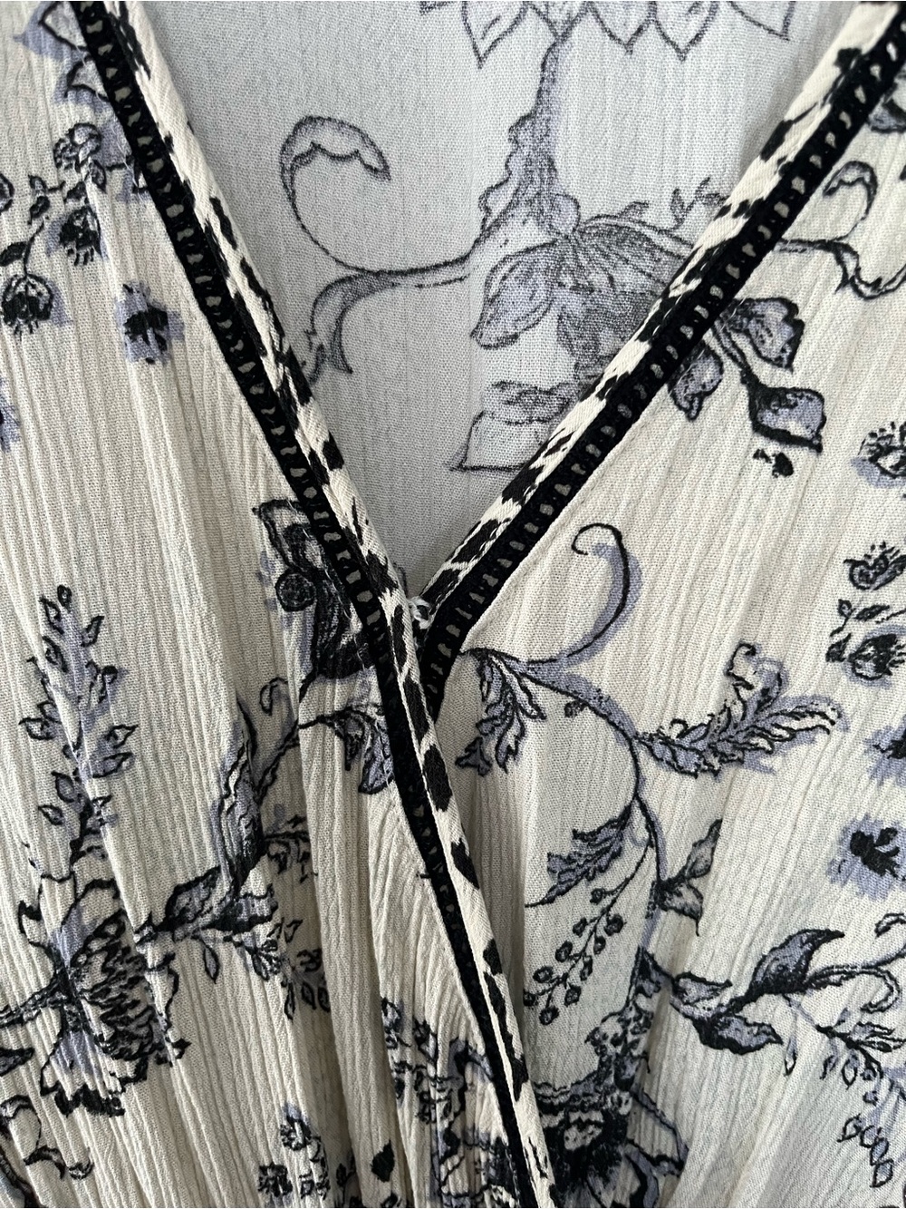 Knox Rose Cream and Black Floral Print Dress - Picture 3 of 5
